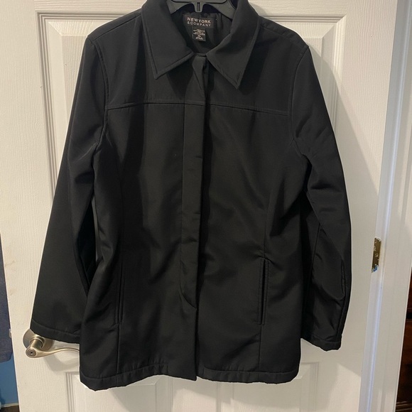 New York & Company women’s size medium long warm jacket in Excellent Condition - Picture 1 of 3